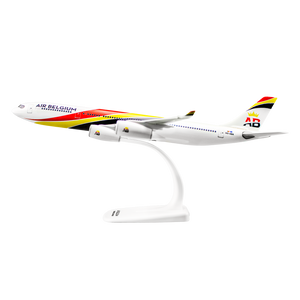 Aircraft model AIRBUS A340-300 (scale 1:200)